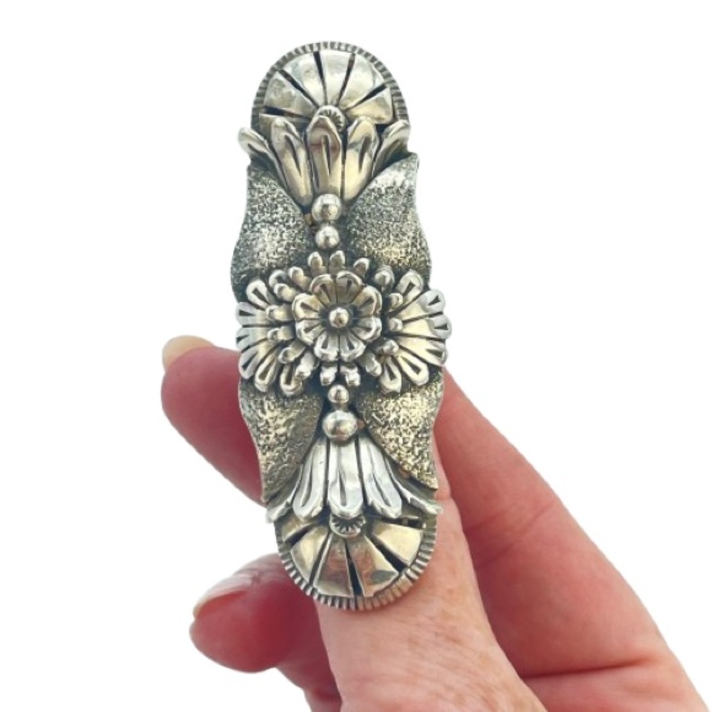 Vintage Eddy Chaco Squash Blossom Silver 3D Knuckle Ring | Handcrafted Sterling - Picture 5 of 15